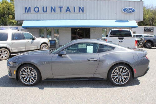 2025 Ford Mustang GT Premium Fastback