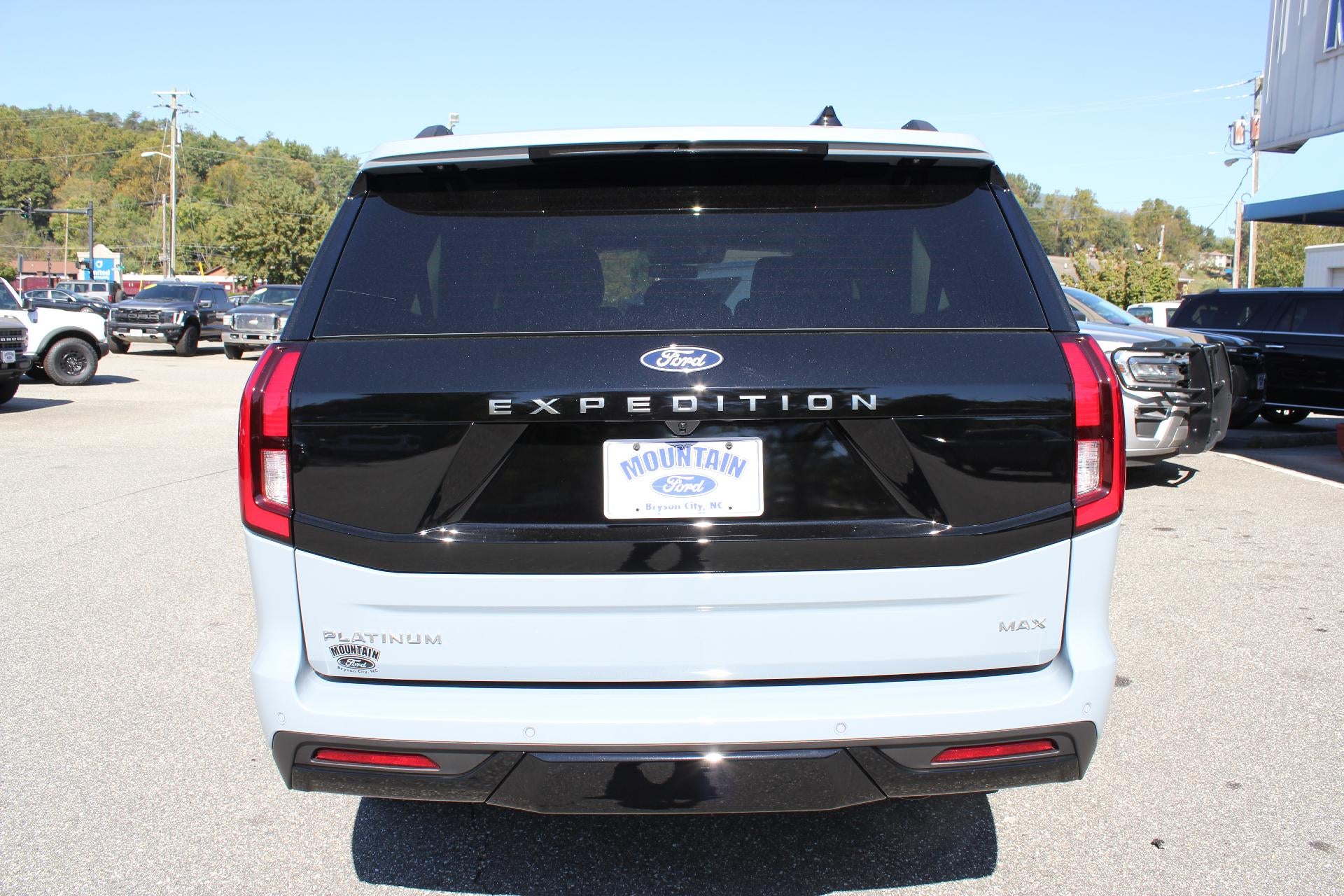 2027 Ford Expedition MAX Platinum