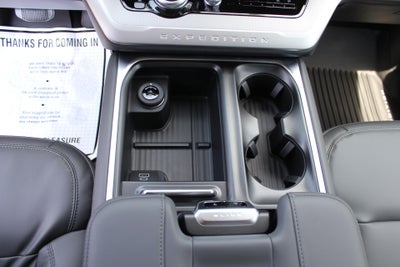 2027 Ford Expedition Active