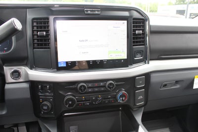 2025 Ford Super Duty F-250® XLT