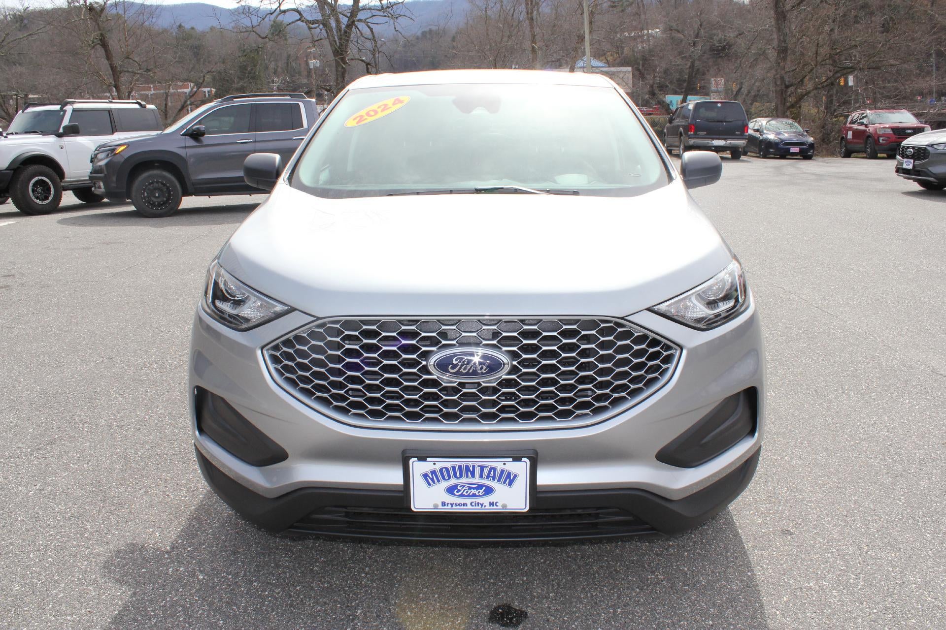 2024 Ford Edge SE