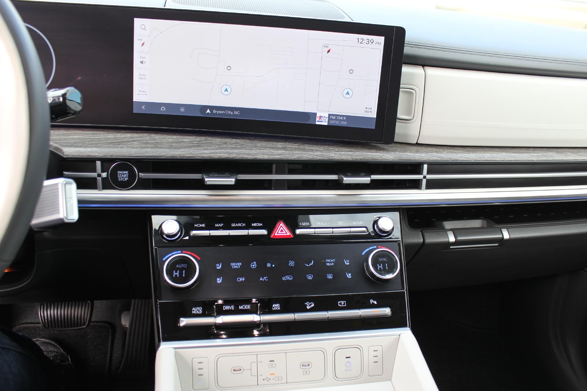 2025 Hyundai Santa Fe HEV Calligraphy