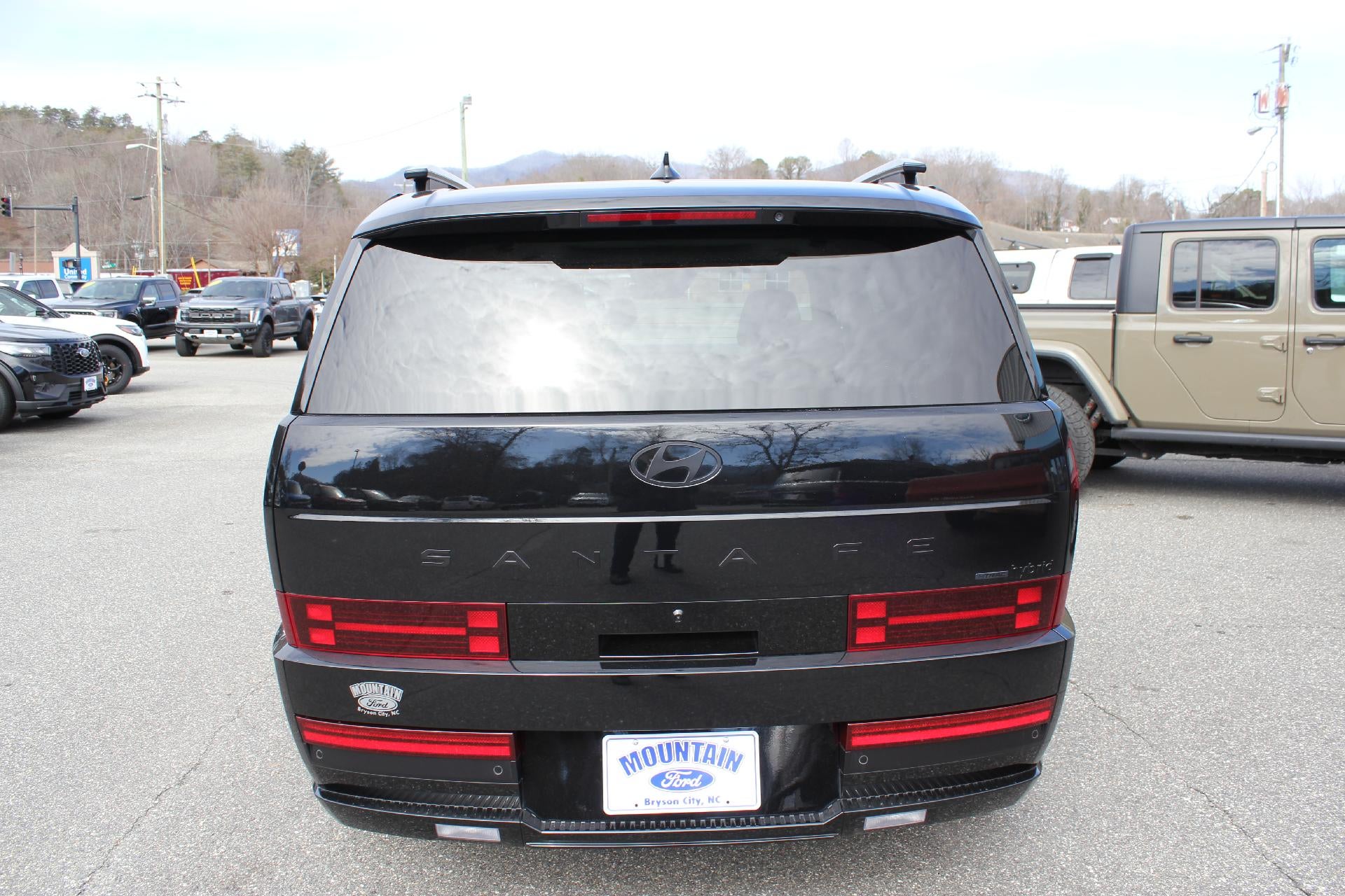 2025 Hyundai Santa Fe HEV Calligraphy